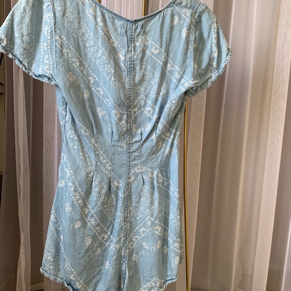 Urban Outfitters chambray Romper - Picture 2 of 4
